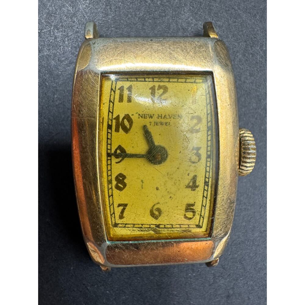 Vintage New Haven 7 Jewel Tank Watch Gold Tone 22.8mm No Band For Parts/Repair